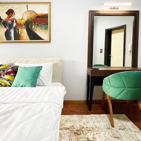 Апартаменты Budget-Friendly Retreat Скопье Экстерьер фото